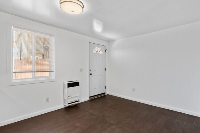 Building Photo - 501 S Lorena St