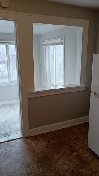 Building Photo - 3683 W 136th St