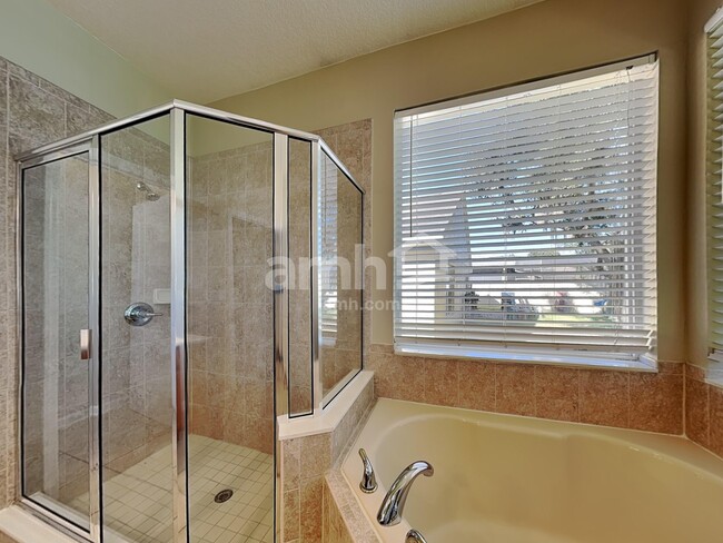 Building Photo - 461 Misty Oaks Run