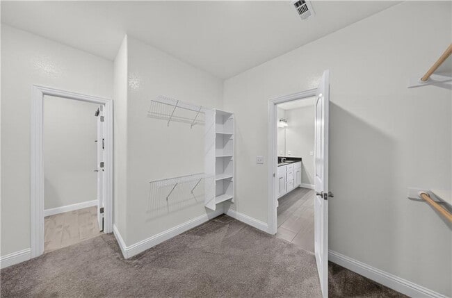Building Photo - 730 Winston pl