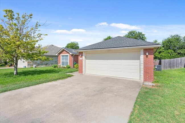 Building Photo - 4524 Canyon Ridge Dr