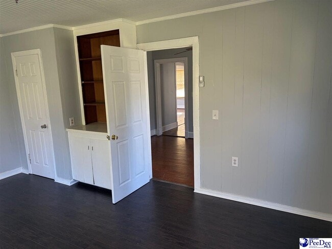 Building Photo - 426 Manor Cir