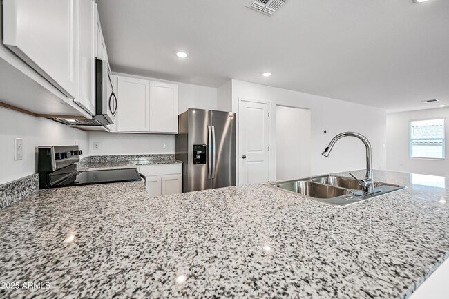 Building Photo - 1845 Yance Dr