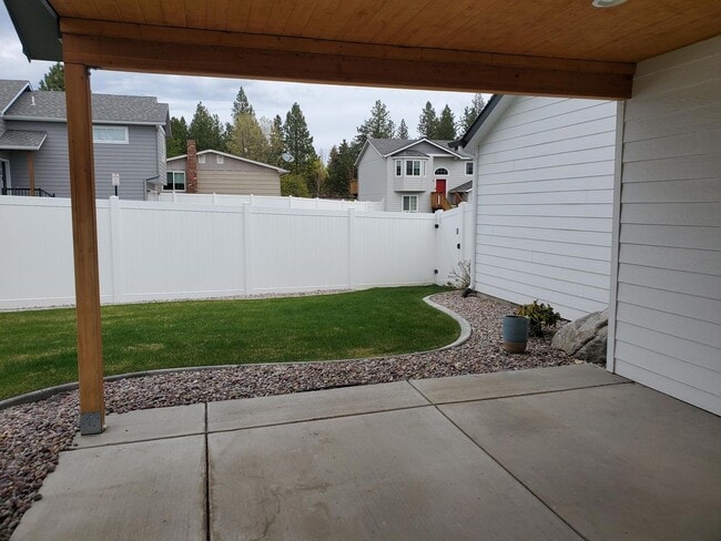 Building Photo - Craftsman 1 Story Zero Step House