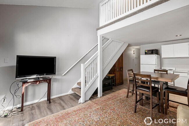 Building Photo - Cozy Condo in Park City!