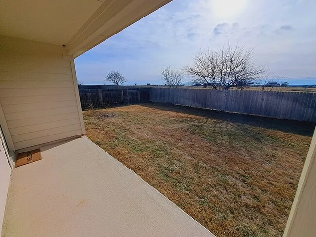 Building Photo - COMING SOON! Beautiful 4BR 3BA w/ Fenced Backyard • Private Yard• Attached Garage in Siena