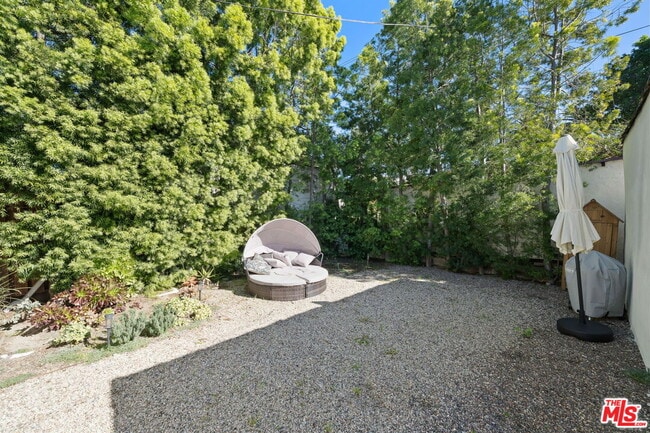 Building Photo - 962 S Plymouth Blvd