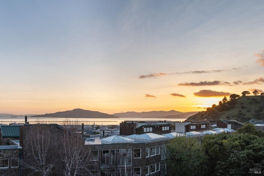 Sunset Views - 1201 Brickyard Way