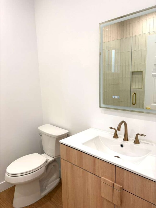 Building Photo - 10775 W Olympic Blvd