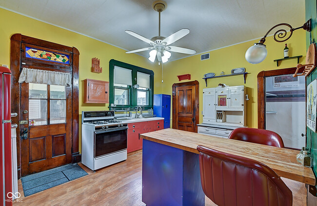 Building Photo - 1749 S Delaware St