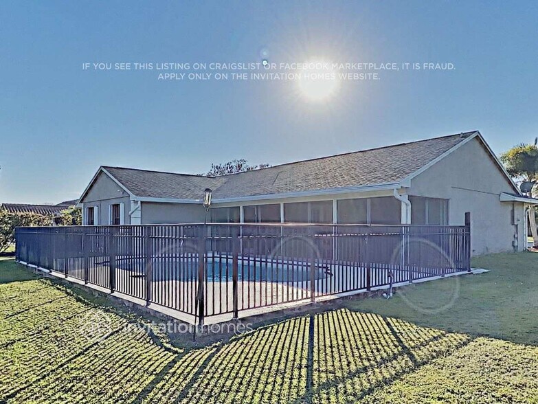 Building Photo - 1961 Primrose Ln