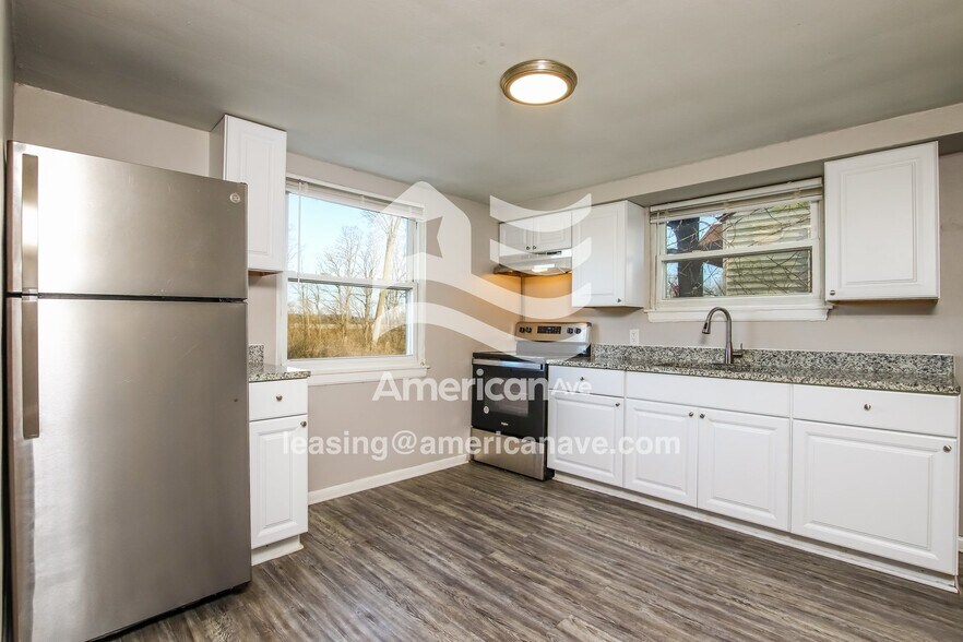 Building Photo - 1709 Campbell Dr