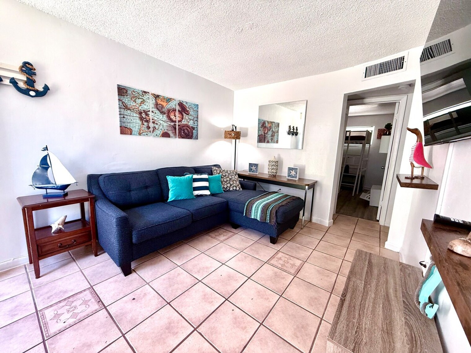 Building Photo - 441 NE 5th Ct