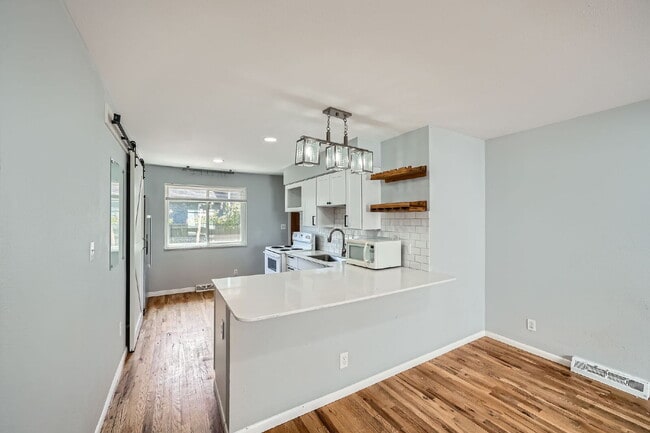 Building Photo - Exceptional 3 bed, 2 bath Home in Berkeley!