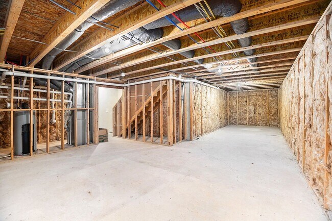 Building Photo - Outstanding 4 Bedroom Home with Great Schools!