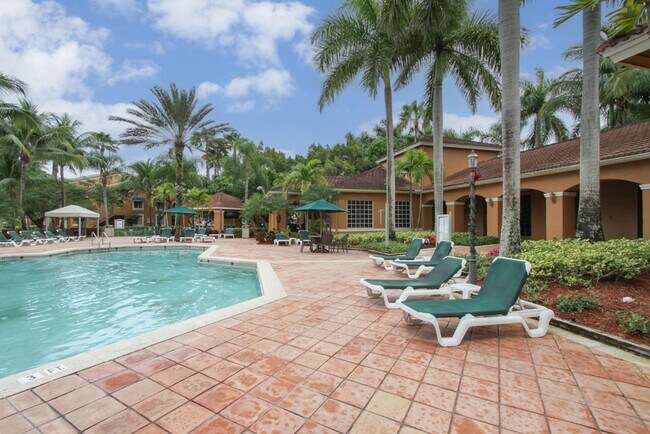 Building Photo - End-Unit 3-Bed Condo Near Downtown Naples & Beaches | Gated Resort-Style Community