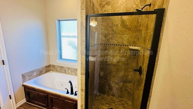 Building Photo - 309 Timber Ln