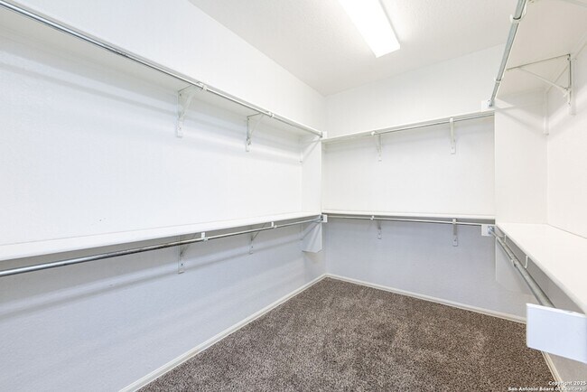 Building Photo - 12606 Texas Gold