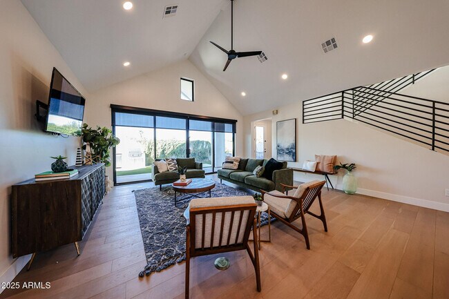 Building Photo - 6314 N 10th Dr