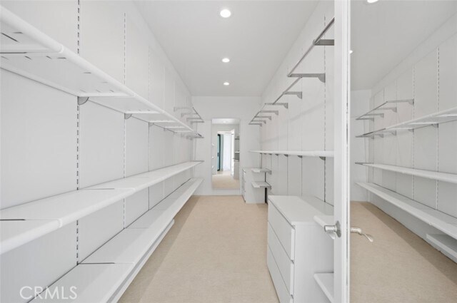 Building Photo - 648 Mystic View