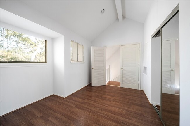 Building Photo - 4144 Greystone Way