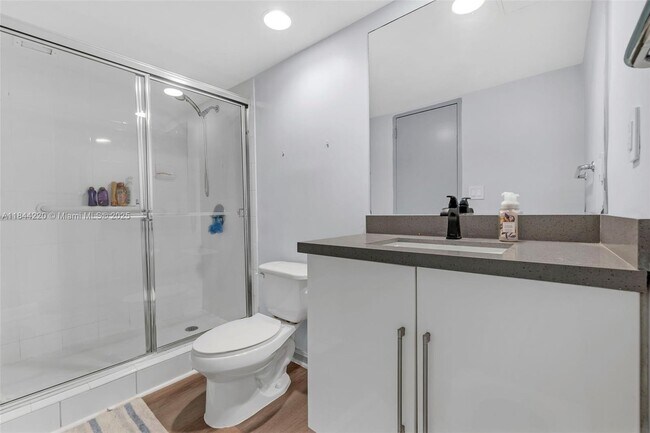 Building Photo - 3000 S Ocean Dr