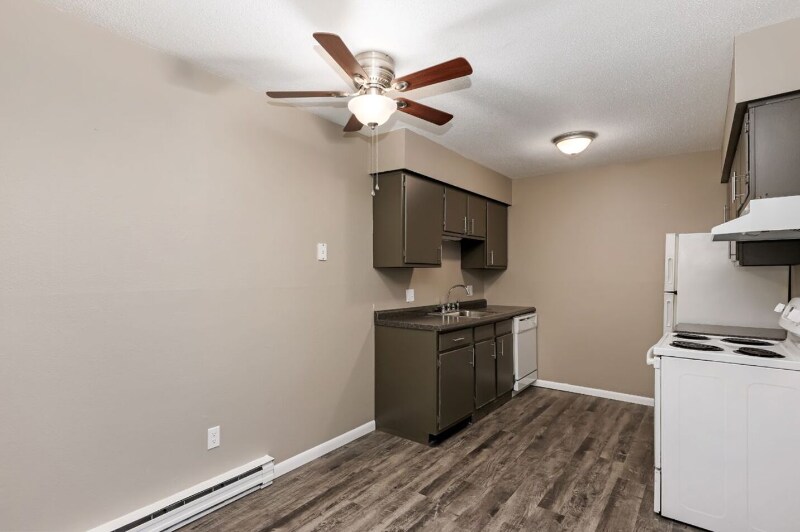 Building Photo - 7451 Lunitas Ln