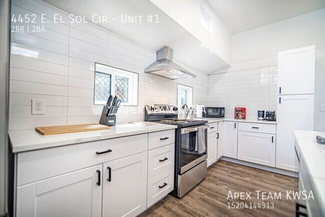 Building Photo - 4452 E El Sol Cir