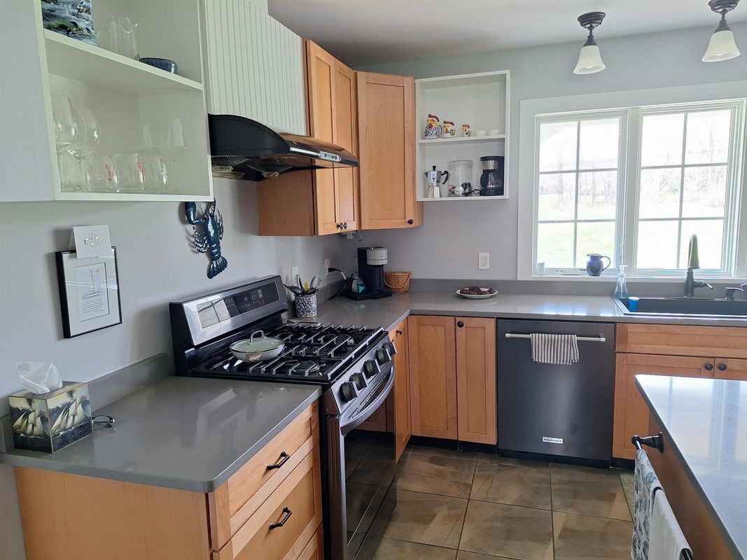 Building Photo - 47 Lower Cemetery Rd