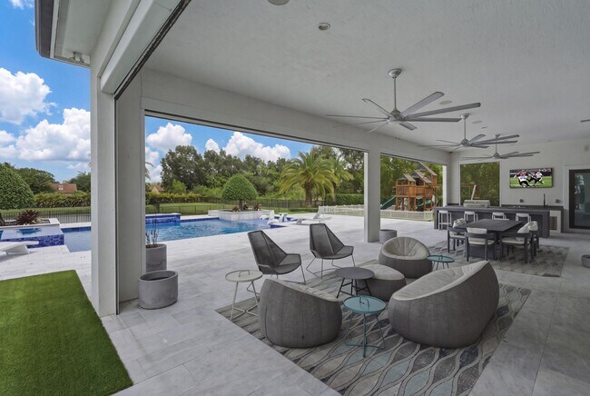 Building Photo - 17101 Magnolia Estates Dr