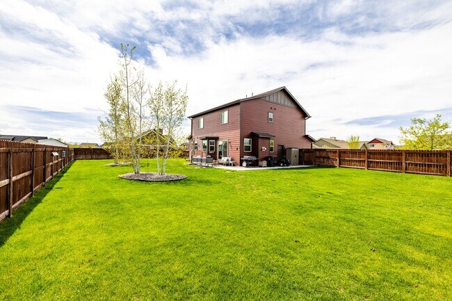 Building Photo - Beautiful home in Ryen Glenn with Fantasti...