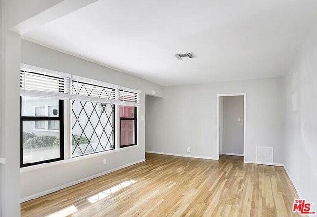 Building Photo - 16857 Halper St