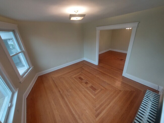 Building Photo - 12 East St