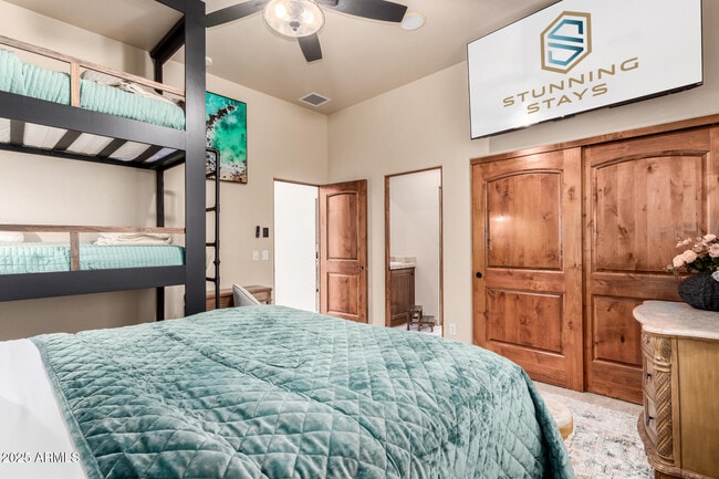 Building Photo - 2506 S 186th Dr