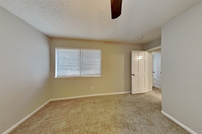 Building Photo - 12519 Limber Pine Pl