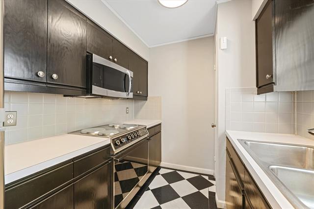 Building Photo - 4409 Travis St