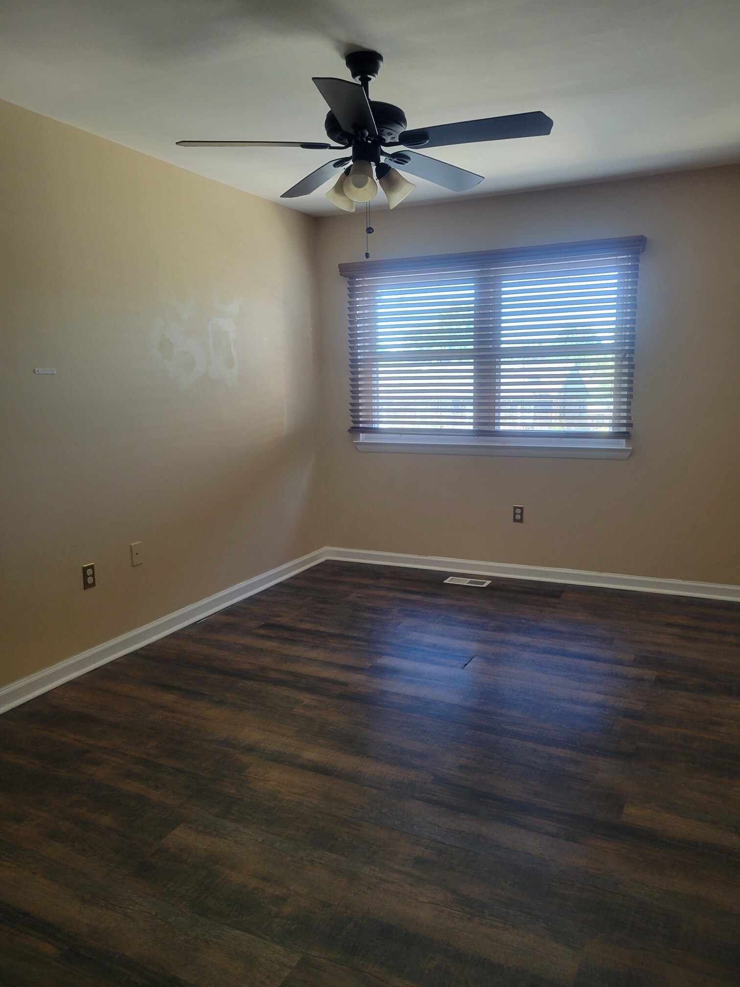 Building Photo - 2906 State Hill Rd