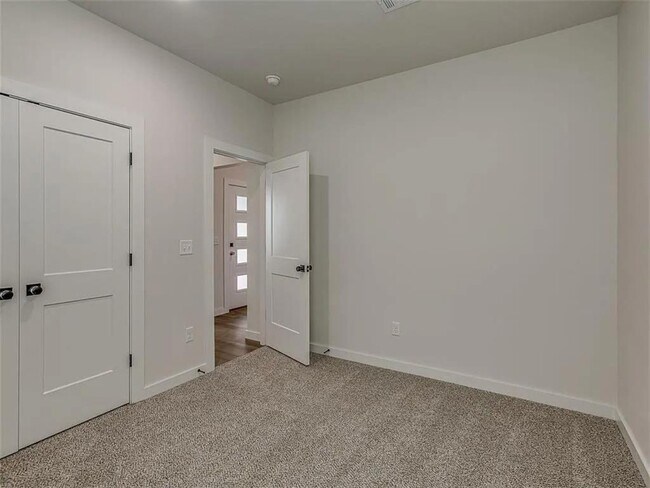 Building Photo - 8305 NW 163rd Ter