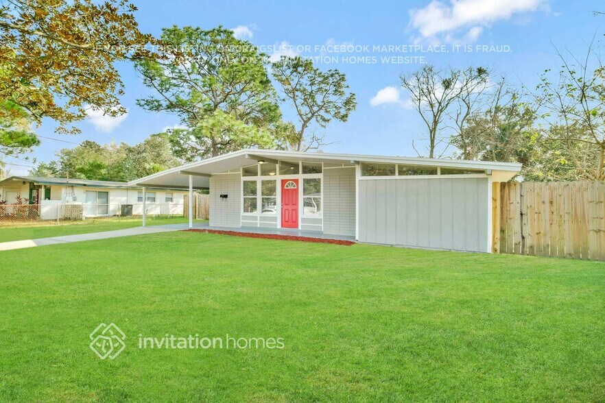 Building Photo - 7444 Sandhurst Rd S