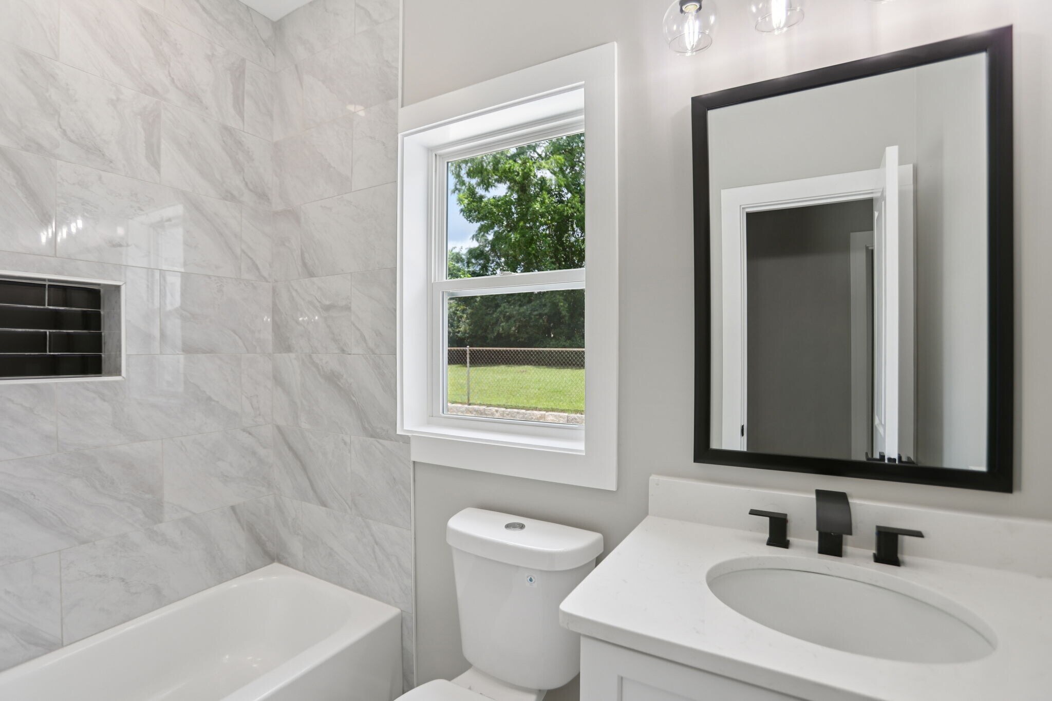 Building Photo - 3189 Jackson St