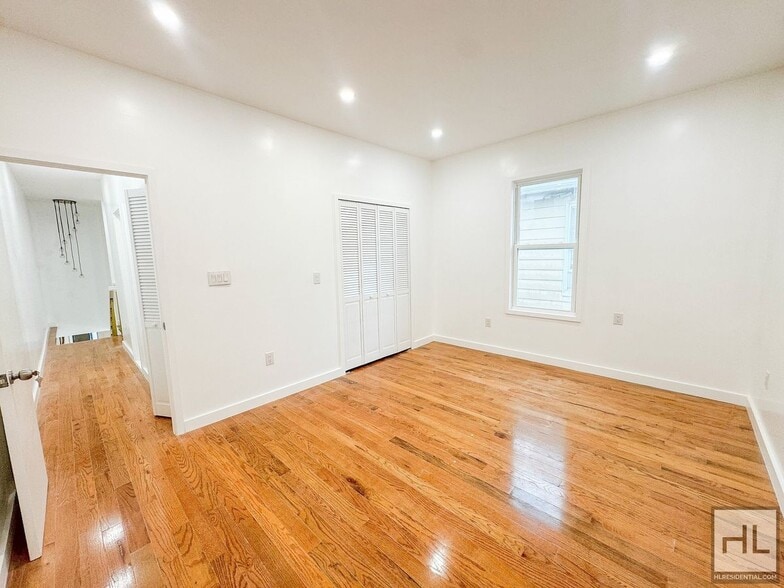 Building Photo - EAST 53 STREET