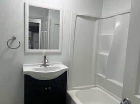 Building Photo - 108 west 9th / York St