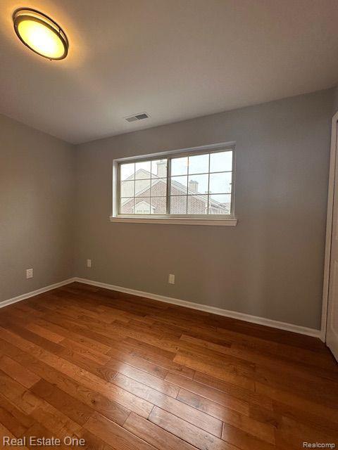 Building Photo - 4240 Maple St