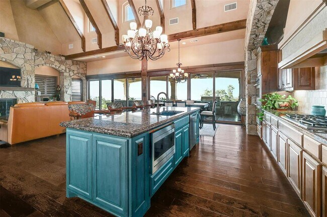 Building Photo - 18100 Ranchland Hill Vista