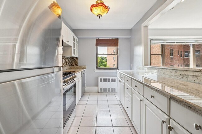 Building Photo - 8800 JFK Blvd E