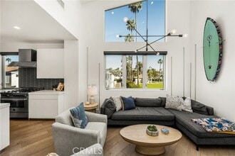 Building Photo - 4405 Channel Pl