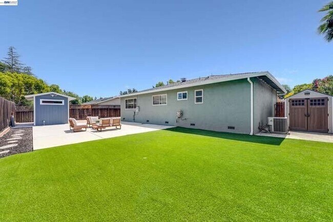 Building Photo - 1158 Polson Cir