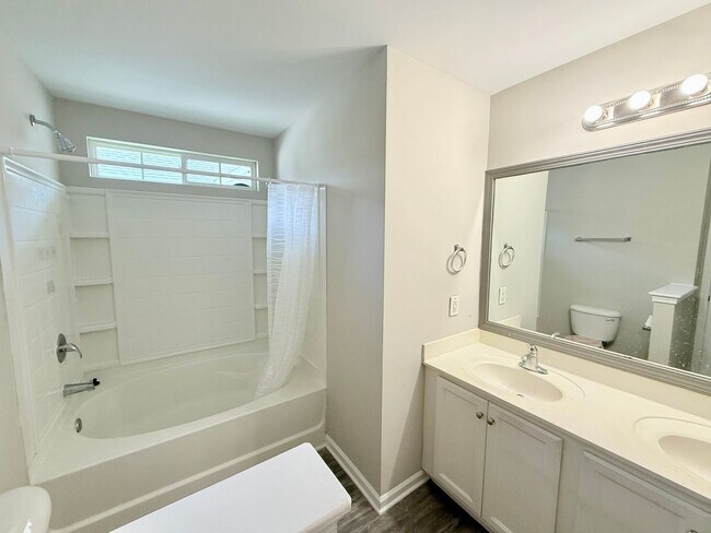 Building Photo - 5420 Henderson Oaks Dr