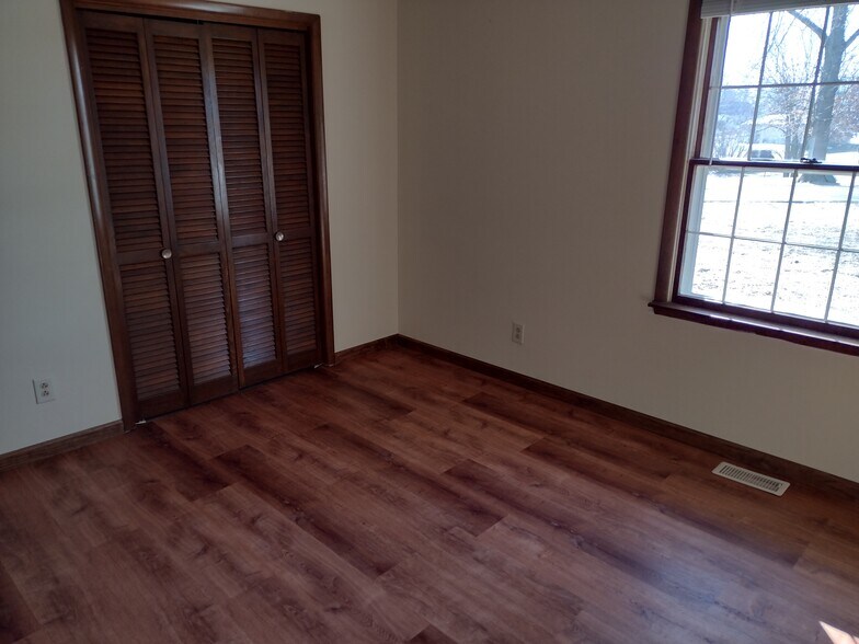 Bedroom - 1788 Pottery Rd