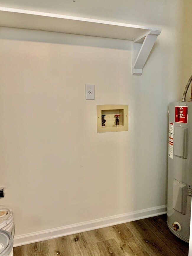 Building Photo - Hiram Rental